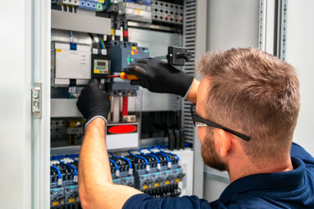 Best Electrician Near Me  in Elkhart, TX